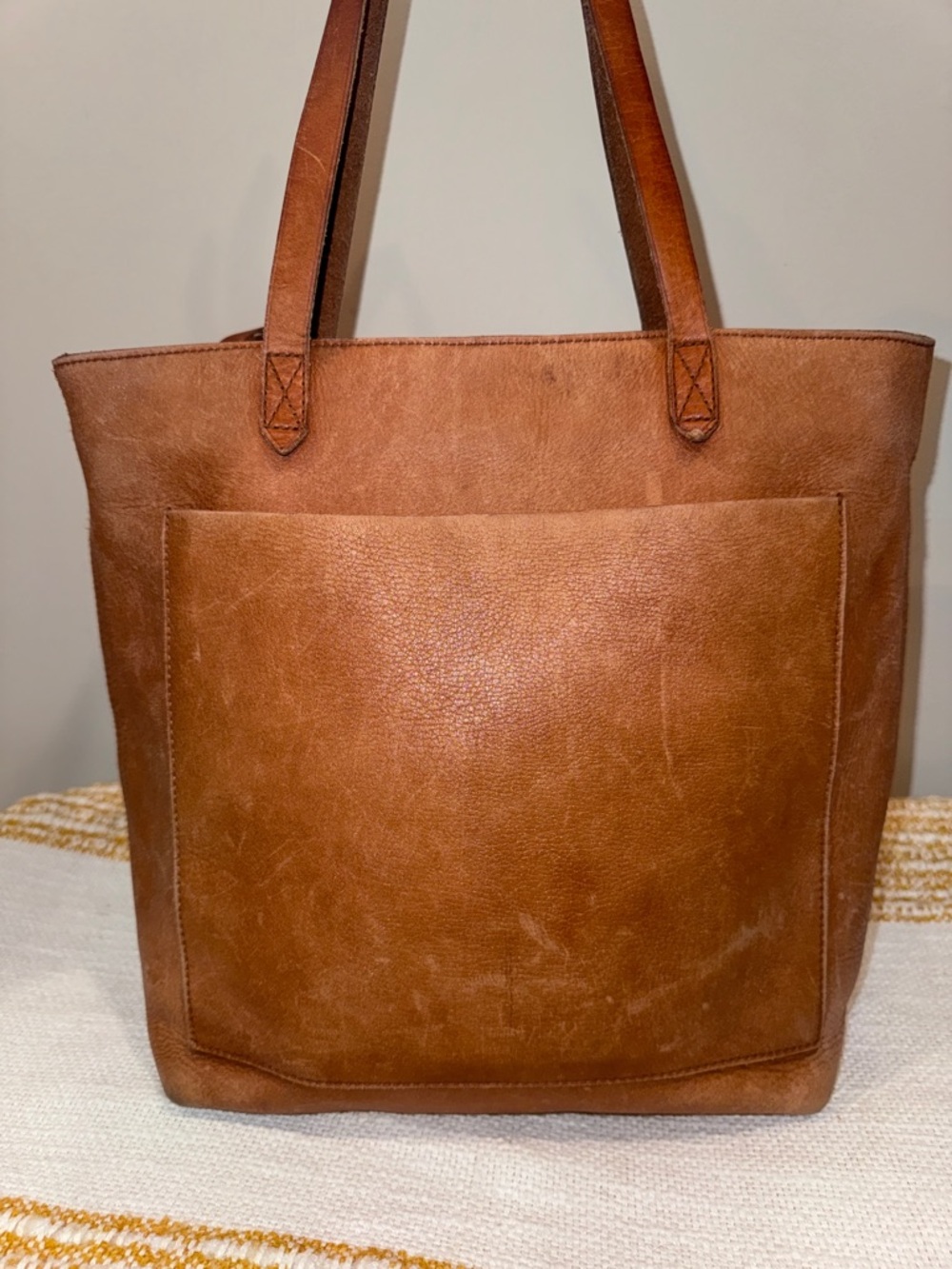 Madewell Leather Tote Zipper Closure